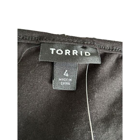 Torrid Dress Womens Size 4 Black Floral Scoop Neck Pockets Short Sleeve Pockets - Picture 8 of 16